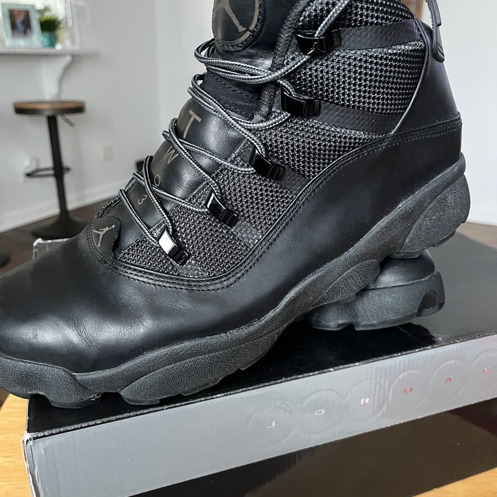 Jordan wintererized 6 rings.
